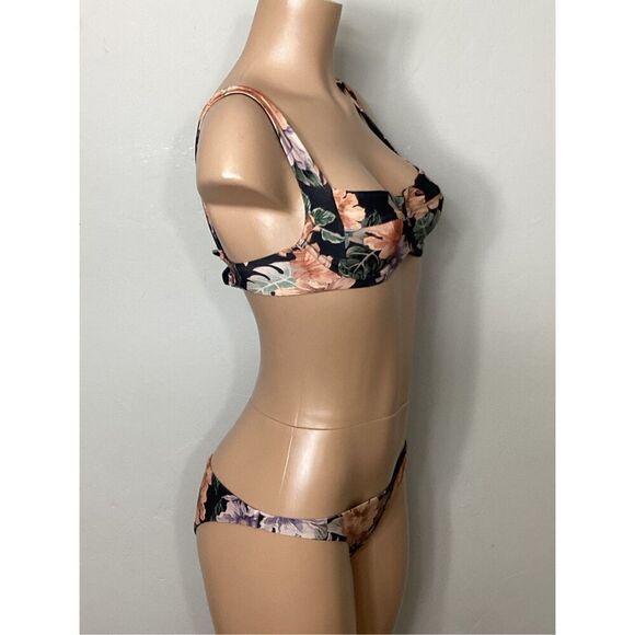 New. L*SPACE floral bikini. XS. Retails $198 - Picture 8 of 10